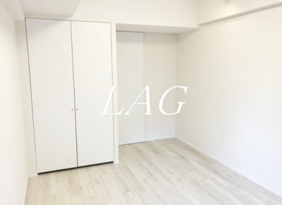 【居間・リビング】 | コンシェリア西新宿 | 洋室のお部屋です。