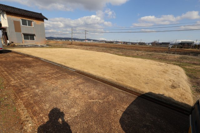 見附市反田町貸家の駐車場|駐車場完備です
