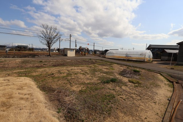 見附市反田町貸家の庭|お庭でゆったりと過ごせます