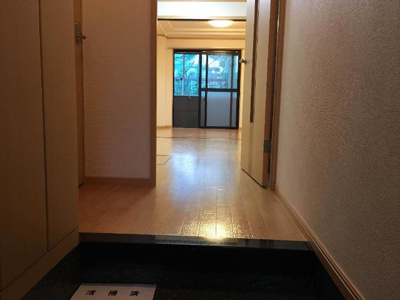 【玄関】 | 梅町マンション | 廊下