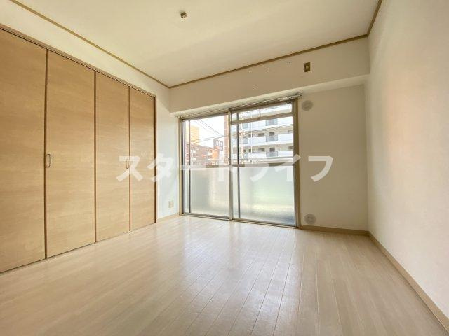 大阪市淀川区塚本４丁目の賃貸マンションの寝室