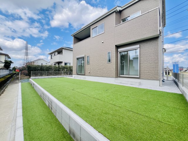 高崎市倉賀野町の庭|BBQなども楽しめるお庭のスペース♪