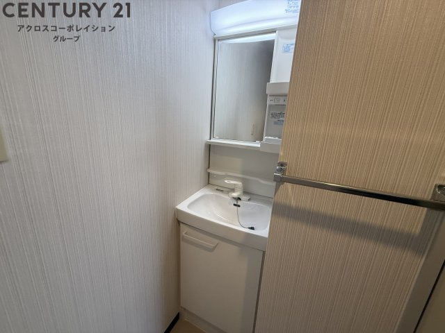 独立洗面化粧台付きでおすすめです！