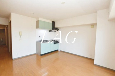 【居間・リビング】 | ソフィアコート | 洋室のお部屋です。
