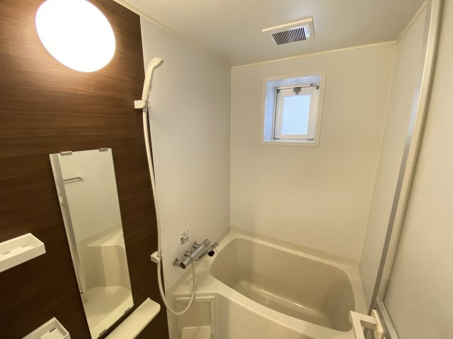 レジデンス森山の浴室