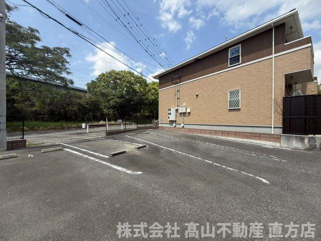 北九州市八幡西区馬場山のアパートの駐車場
