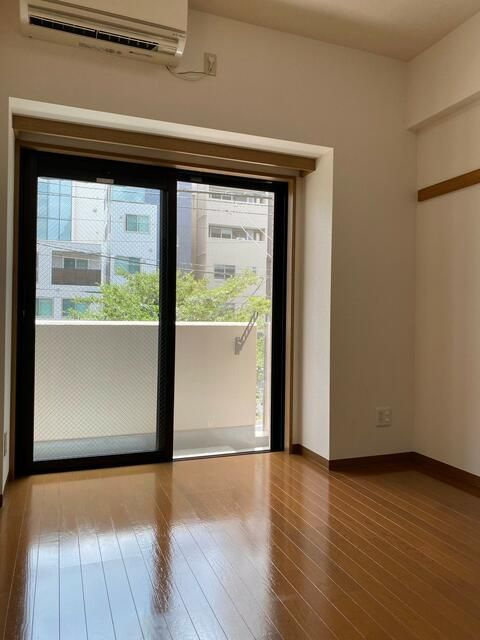 パークウェル神楽坂弐番館の居間・リビング