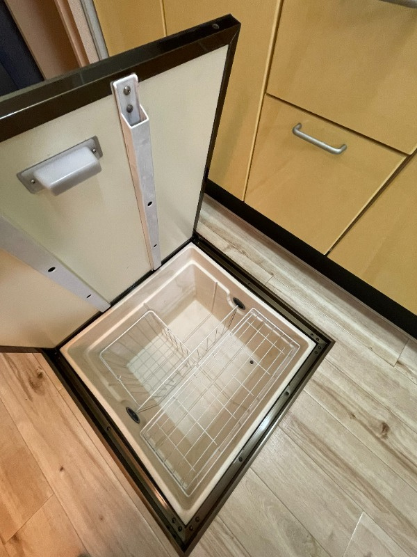 ハウゼ・クラーレのキッチン|床下収納♪