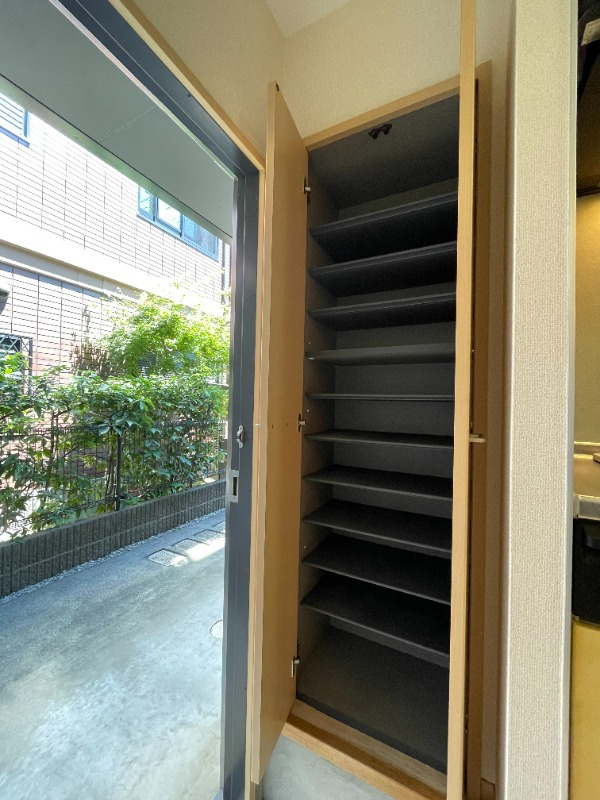 ハウゼ・クラーレの玄関|シューズボックス付き♪