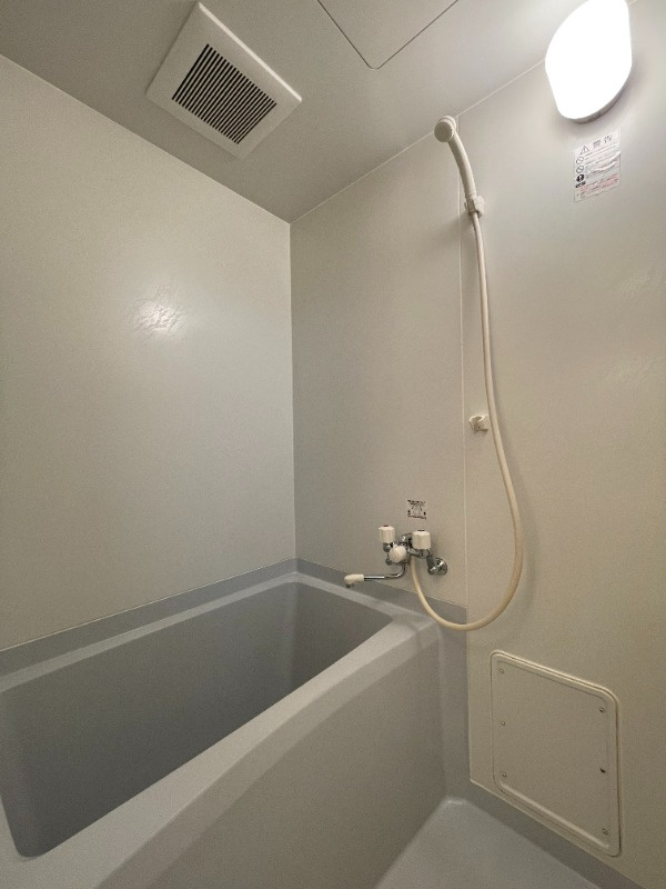 ハウゼ・クラーレの浴室|バス・トイレ別で快適♪