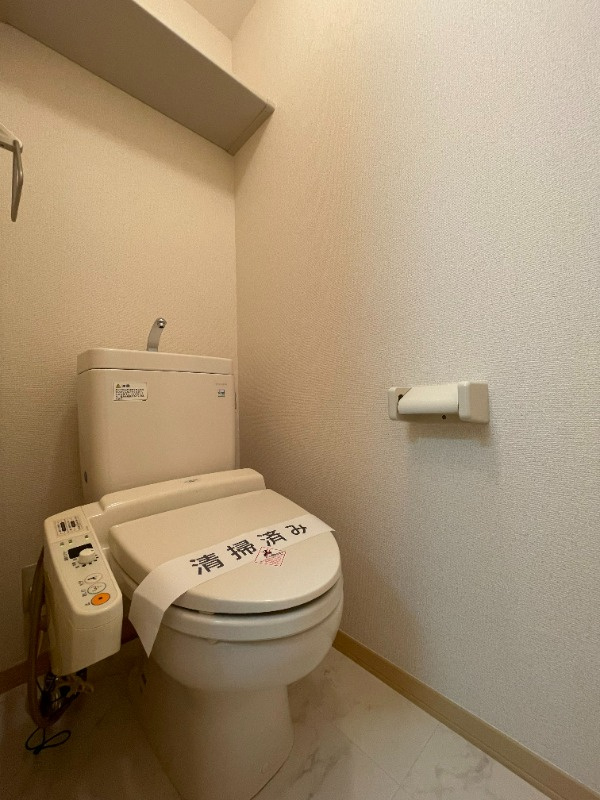 ハウゼ・クラーレのトイレ|洗浄機能付便座♪