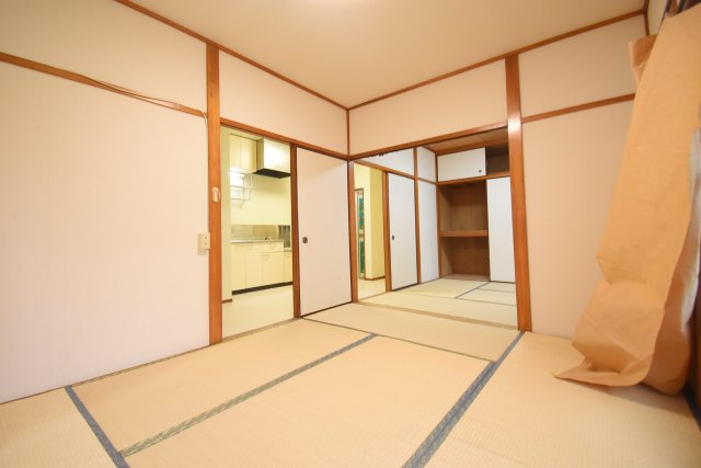 カミヤ荘の和室|趣のある和室です