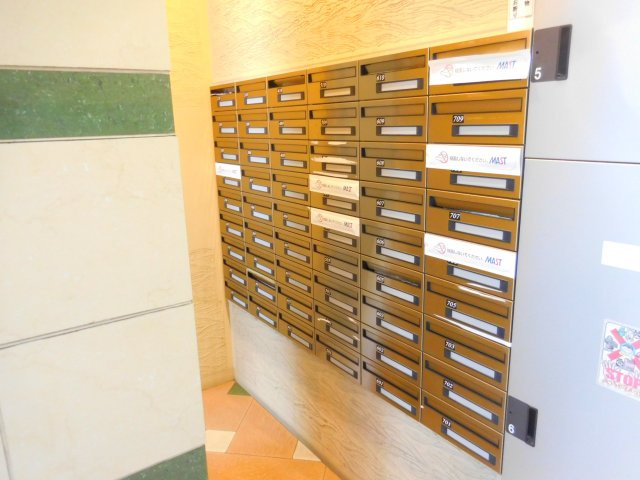 高槻市野見町の賃貸マンションのロビー