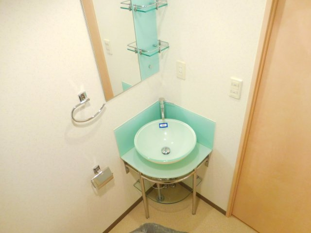 高槻市野見町の賃貸マンションの洗面所