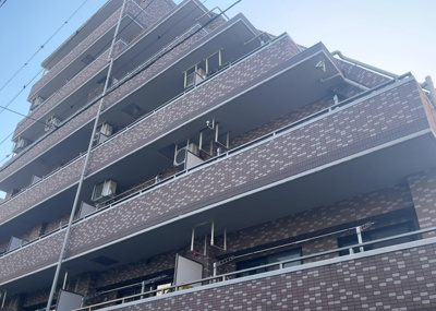 【外観】 | センチュリー八王子南町 | 物件の詳細については、現地を見てわかること以外に、役所や法務局などで調べないとわからないことがあります。そのため、現地に行く場合は、もしこの物件を買ったらどのような生活ができるかをイメージしましょう。