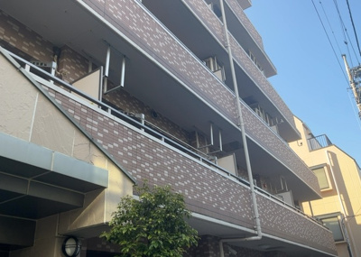 【居間・リビング】 | センチュリー八王子南町 | リビングの間取りの種類は大きくわけてリビングとダイニングが別になっているタイプ、リビングダイニング一体型です。どちらも一長一短ですので、家を選ぶ時はその両面をチェックして決めるようにしましょう。