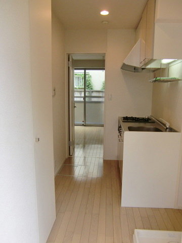 ＳＥＩＳの内装|白を基調とした明るいお部屋です