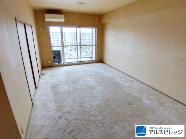 朝日センチュリーみずほ台B棟の居間・リビング|南向きのため、日当たり良好！
