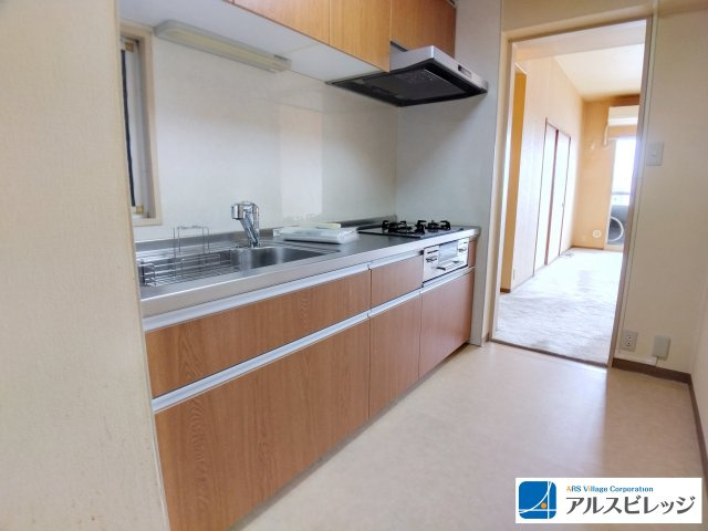 朝日センチュリーみずほ台B棟のキッチン|あたたかみのあるキッチン