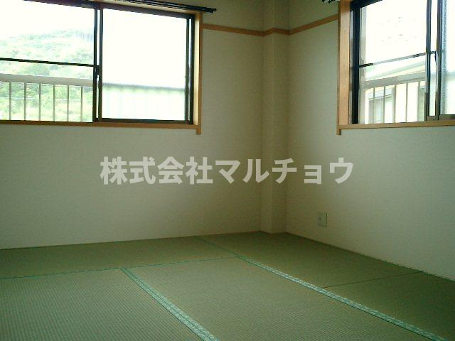 コンフォールⅡの和室|落ち着いた雰囲気の和室付きです