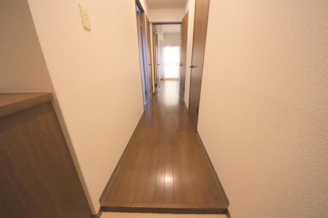 ツインコート帝塚山の玄関