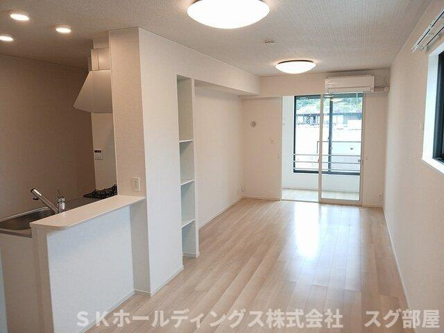 クレール丹波Ⅱの居間・リビング