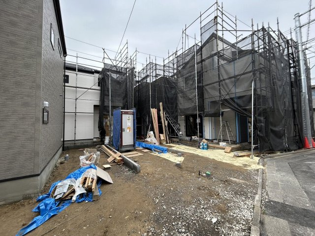 多摩市一ノ宮２期の前面道路含む現地写真