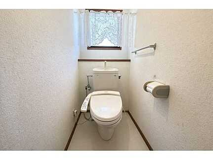 東区馬木7丁目戸建住宅のトイレ