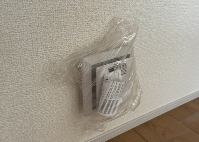 【冷暖房・空調設備】 | 室内の空気を清浄に保ち、湿気や結露を防ぐ24時間換気システムを標準装備。いつでも快適で衛生的な空気環境を維持できます。さらに各居室のエアコン設置用配管やコンセント類も配慮された仕様です。