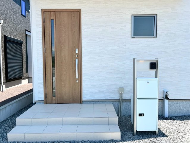 焼津市下小田中町　第1期／のエントランス