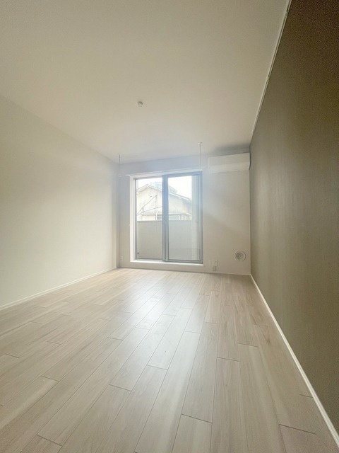 ゲミュートリヒの寝室|★明るいフローリングのお部屋です★