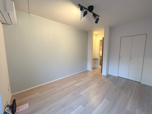 ゲミュートリヒの居間・リビング|★明るいフローリングのお部屋です★
