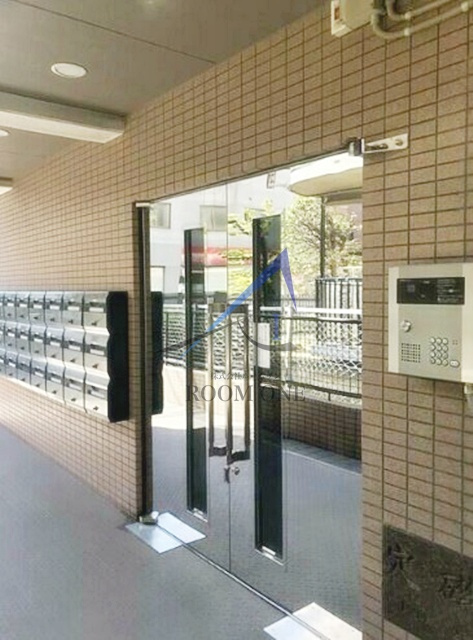 クレセールのエントランス|エントランスです。