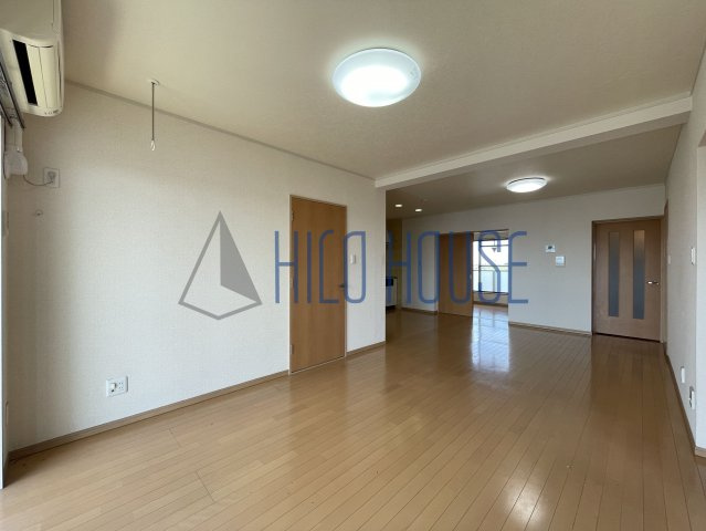 ハイツ南の居間・リビング