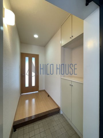 ハイツ南の玄関