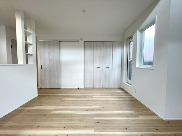 練馬区田柄1丁目　堂々完成　快適コンパクト邸宅の居間・リビング