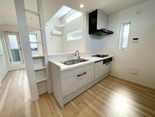 練馬区田柄1丁目　堂々完成　快適コンパクト邸宅のキッチン