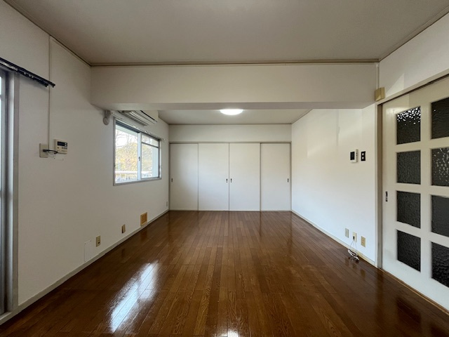 槇塚台Ｃ住宅1号棟の居間・リビング