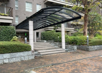 【内装】 | エステ・スクエア成瀬壱番館 | 共用部分は、一棟の建物に住む区分所有者全員が共同で所有するとし、共用部分の管理、補修などは、区分所有者で形成される管理組合が行います。個人の判断で勝手に変更することはできませんので覚えておきましょう。