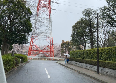 【展望】 | エステ・スクエア成瀬壱番館 | 眺望の良さを楽しめるダイニングキッチンで家族団らんの時間を過ごしてはいかがでしょうか。バルコニーから見える景色を家族で眺める時間は、時間が経つのを忘れてしまいそうですね。是非、現地を見に行きましょう！