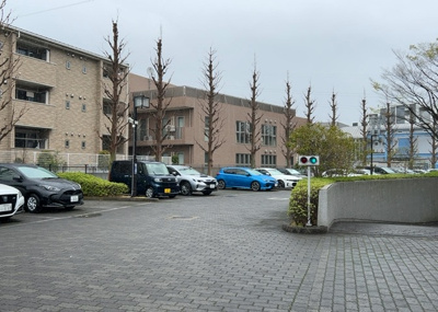 【駐輪場】 | エステ・スクエア成瀬壱番館 | マンションの駐輪場は、事前に空きがあるか確認を取ると安心です。せっかく入居したのに駐輪スペースがない！なんてことになったら大変ですよね。そこで、内見時や購入前にはまず事前に確認しておくと良いでしょう。