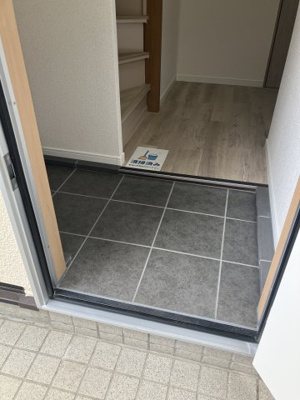 【玄関】 | メゾンモトハシ