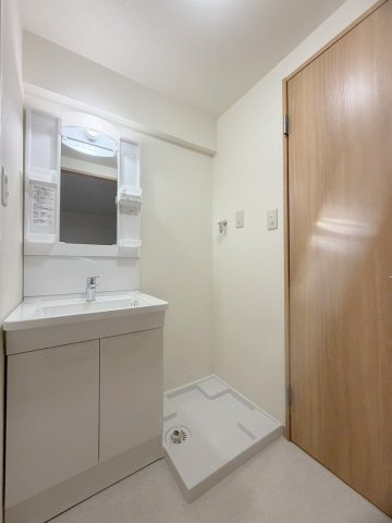 正本マンションの洗面所