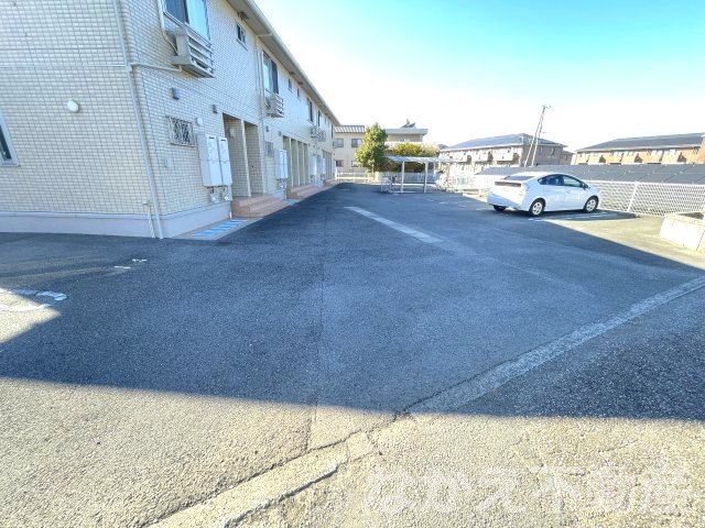 【駐車場】 | 駐車スペースもあります