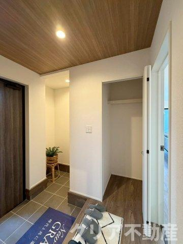 【玄関】 | 前橋市関根町　2号棟