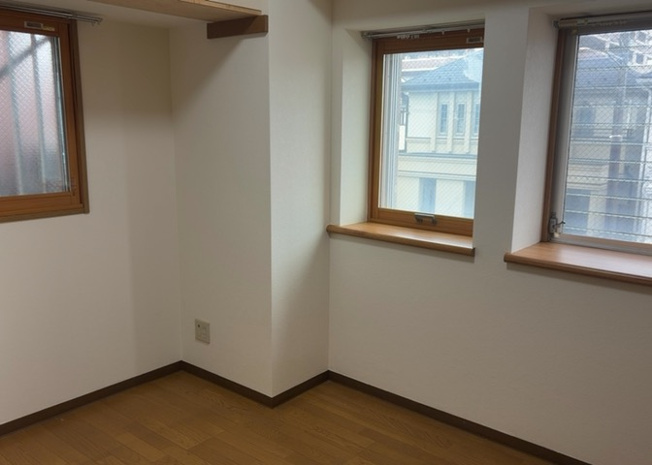 【子供部屋】 | ロアーブル・サン南橋本 | 子供が何人でも年齢によっては、受験時にしっかり壁のある個室があった方が良い場合もあります。難しい問題ですが、兄弟の人数や、性別や年齢差によって状況が異なりますので、数年後のこともしっかり考えましょう。