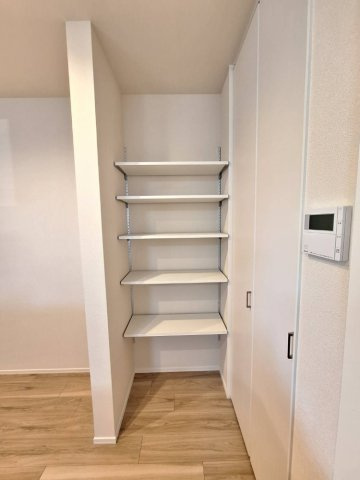 コンフォート田園調布の収納|キッチン裏収納