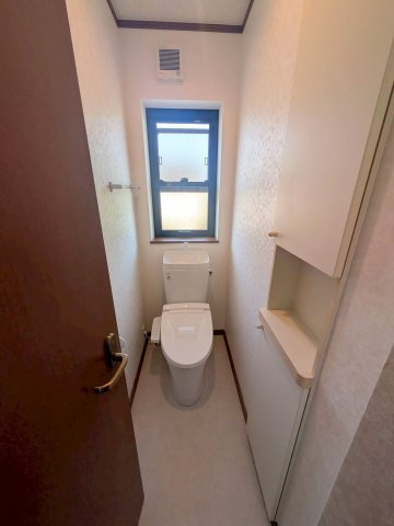 日野本町５丁目戸建のトイレ