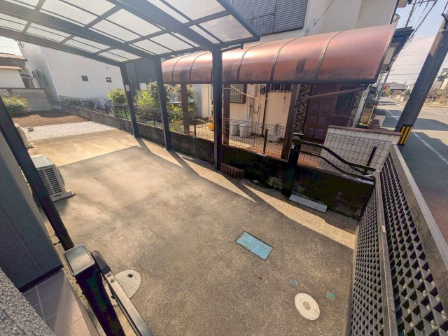 日野本町５丁目戸建の駐車場