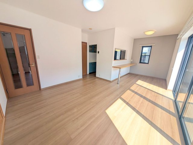 日野本町５丁目戸建の居間・リビング
